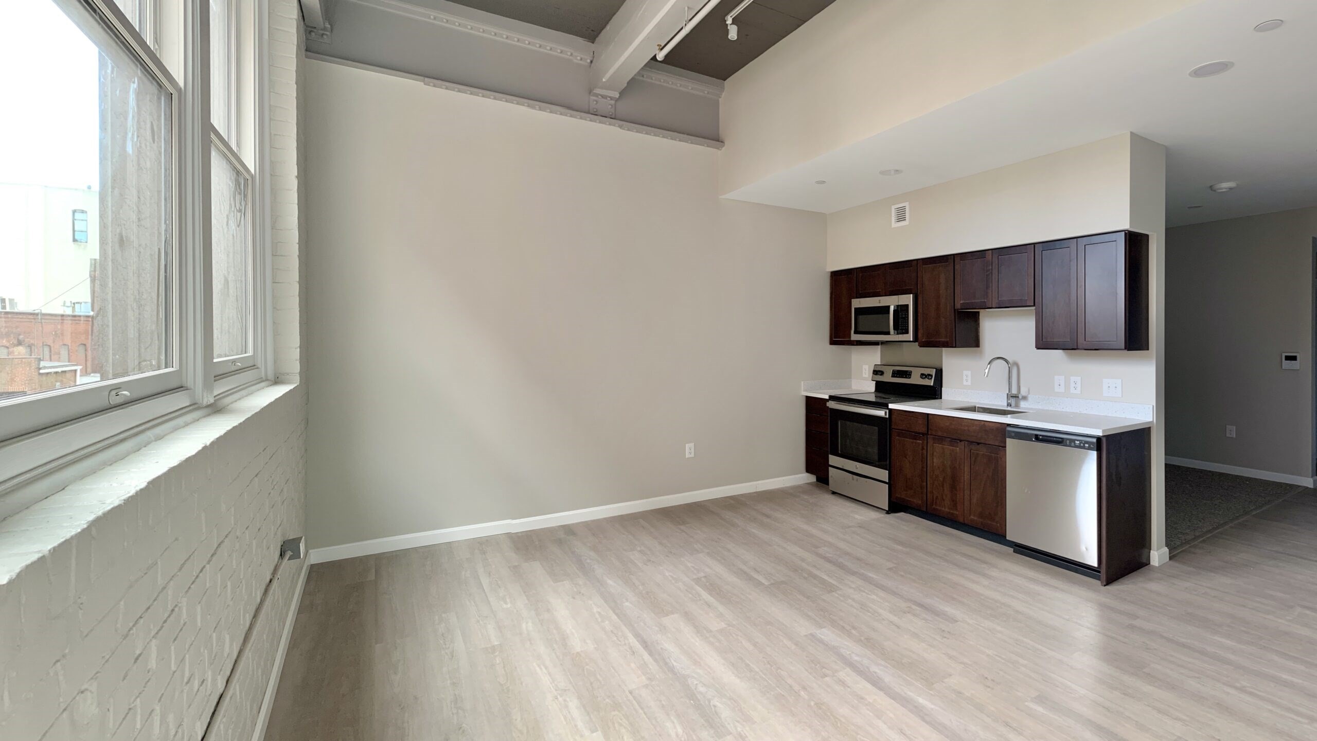6 Chatham St # 205 Property Photo 3