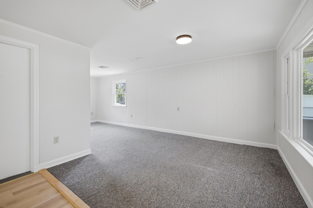 154 Maple Street Property Photo 10
