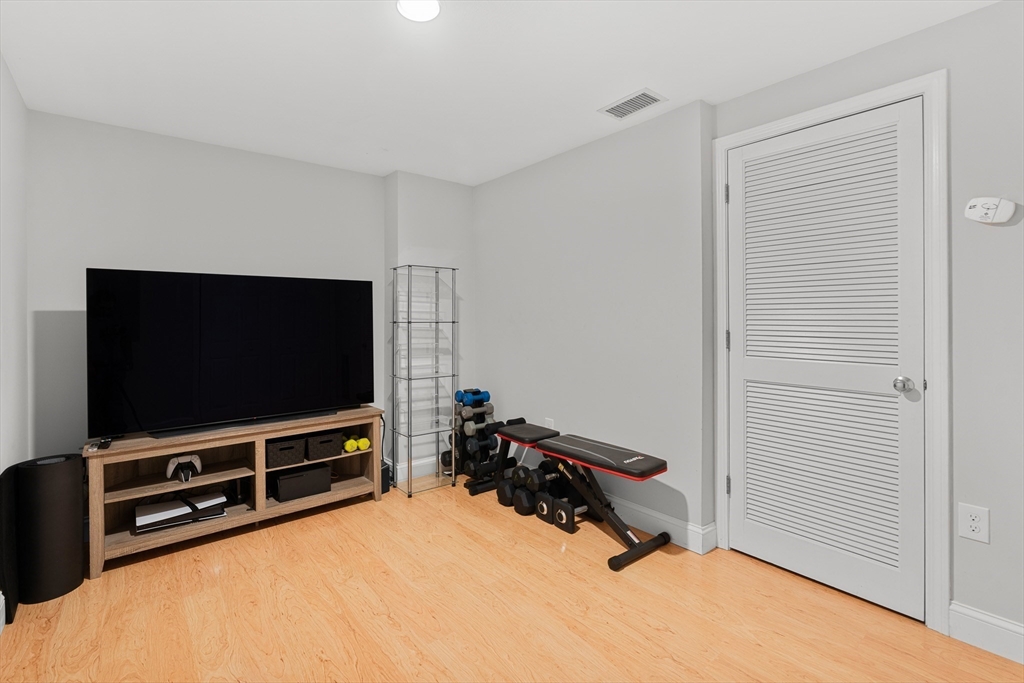 501 Lexington Street # 77 Property Photo 17
