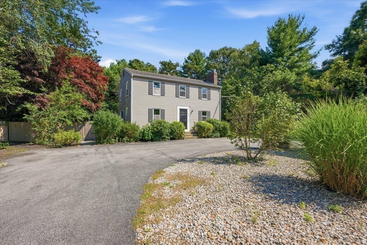 106 Bourne Rd Property Photo 1