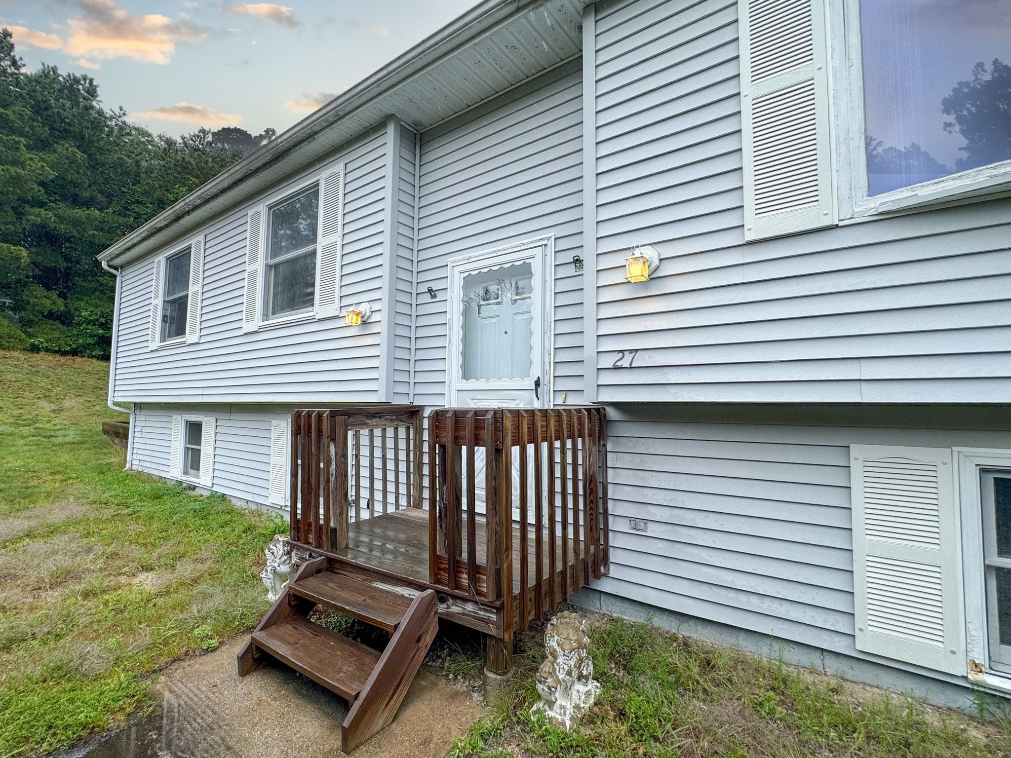 27 Treetop Way Property Photo 2