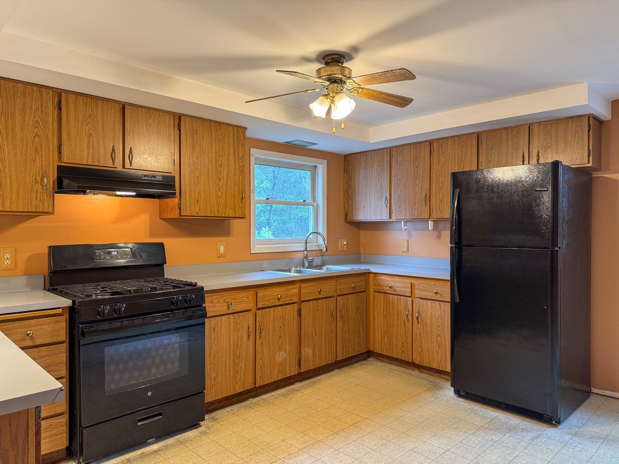 27 Treetop Way Property Photo 7
