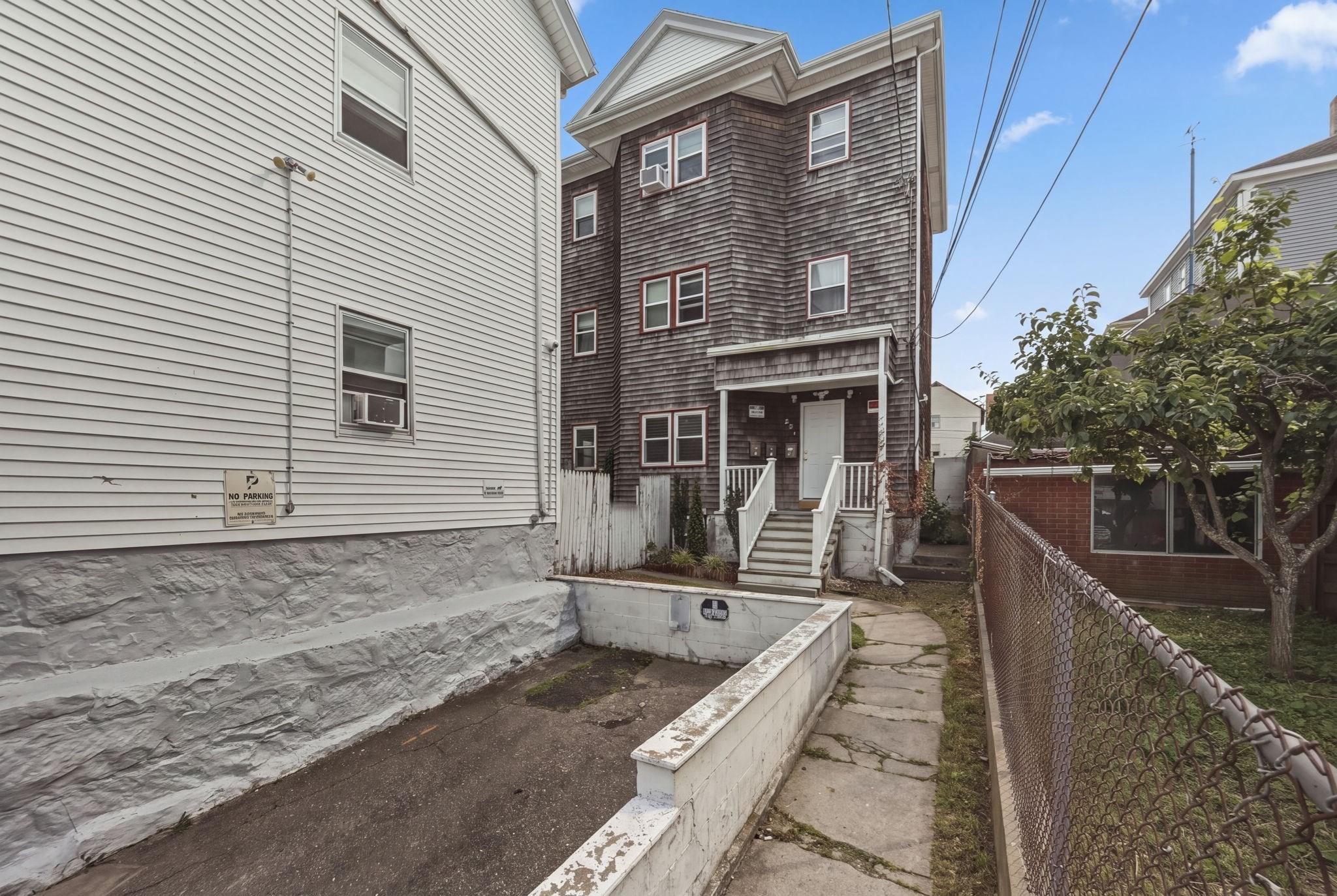 231 County St Property Photo 3