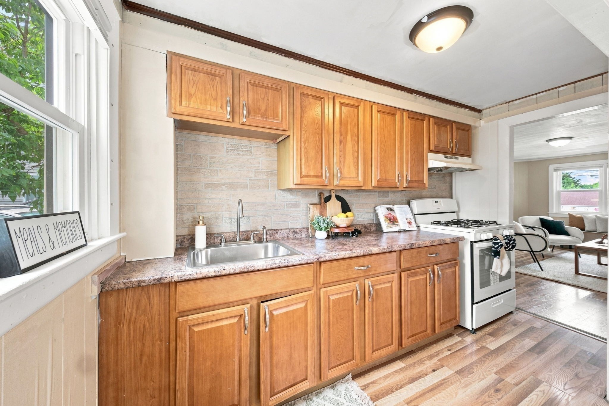 231 County St Property Photo 15