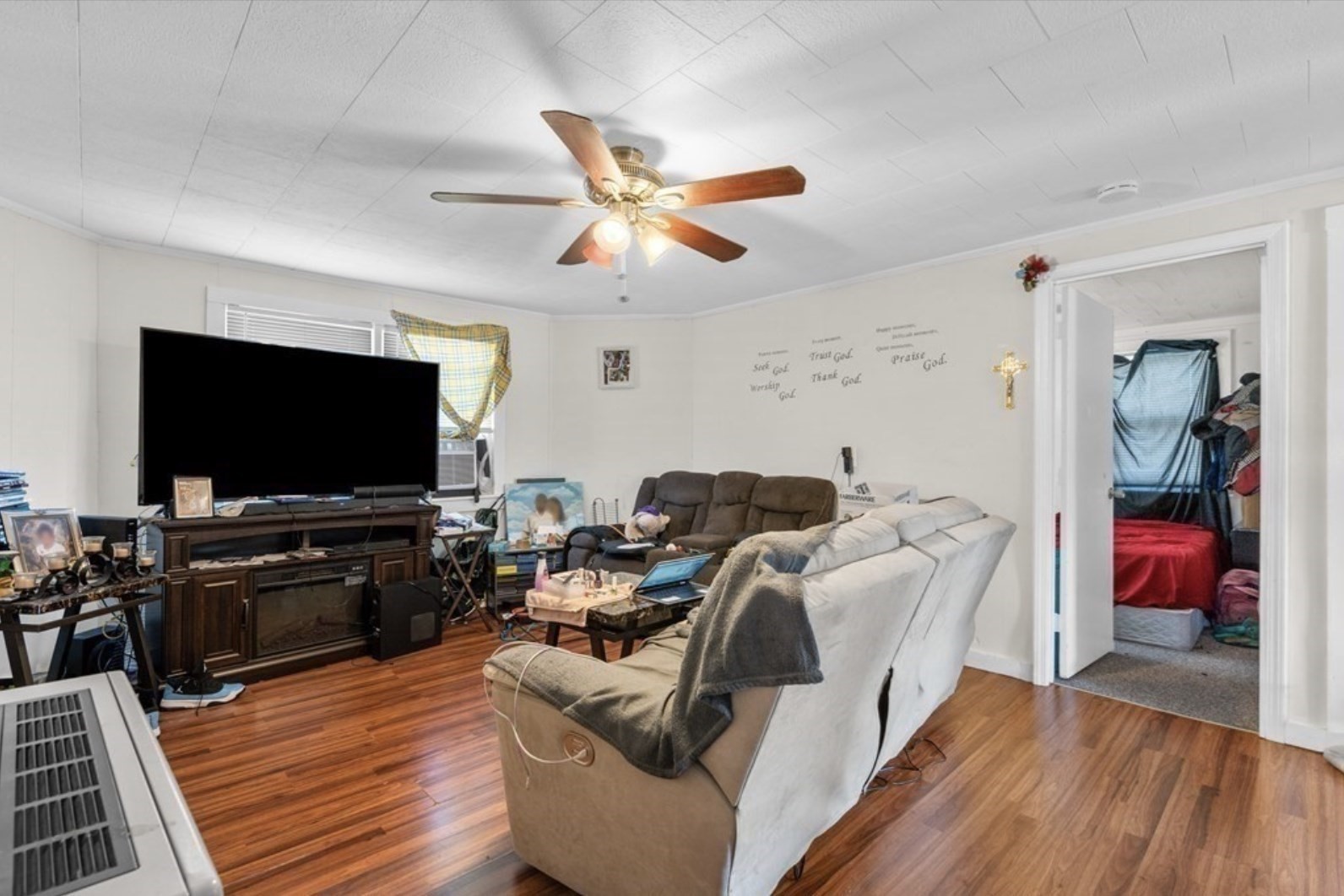231 County St Property Photo 27