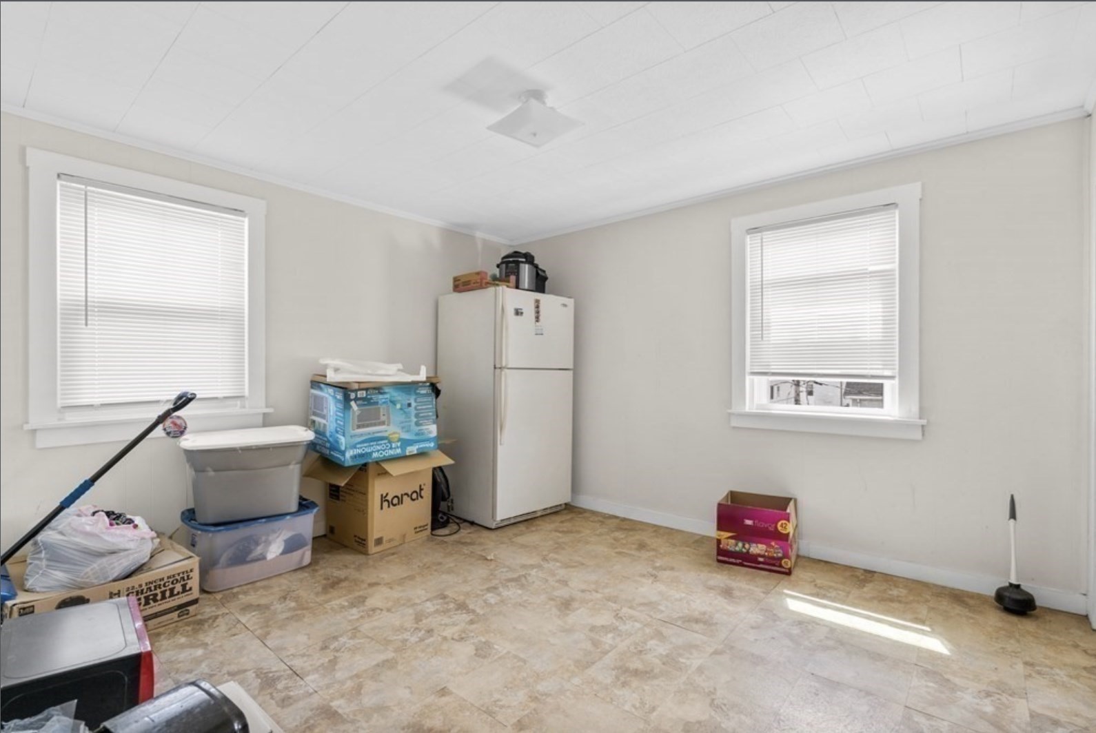 231 County St Property Photo 29