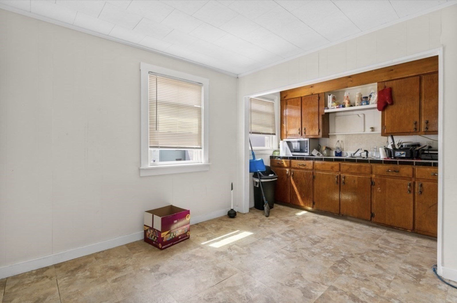 231 County St Property Photo 31