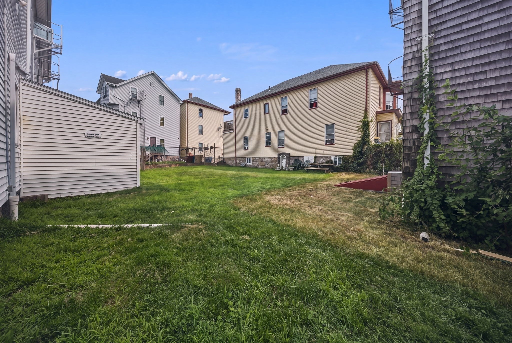 231 County St Property Photo 34