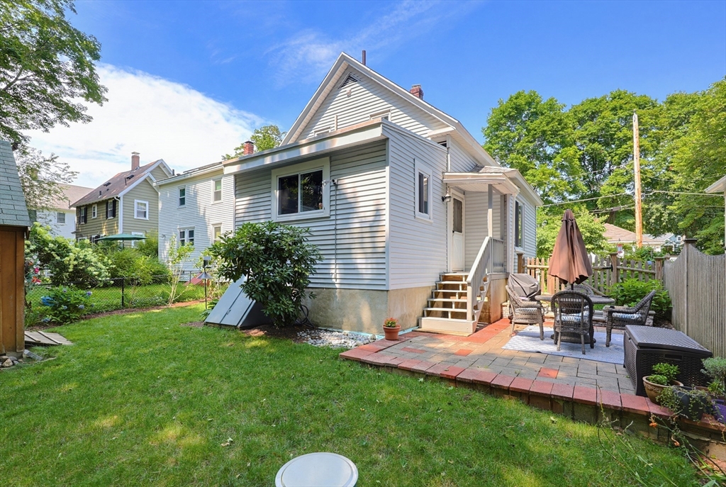 9 Parmenter Ave Property Photo 22