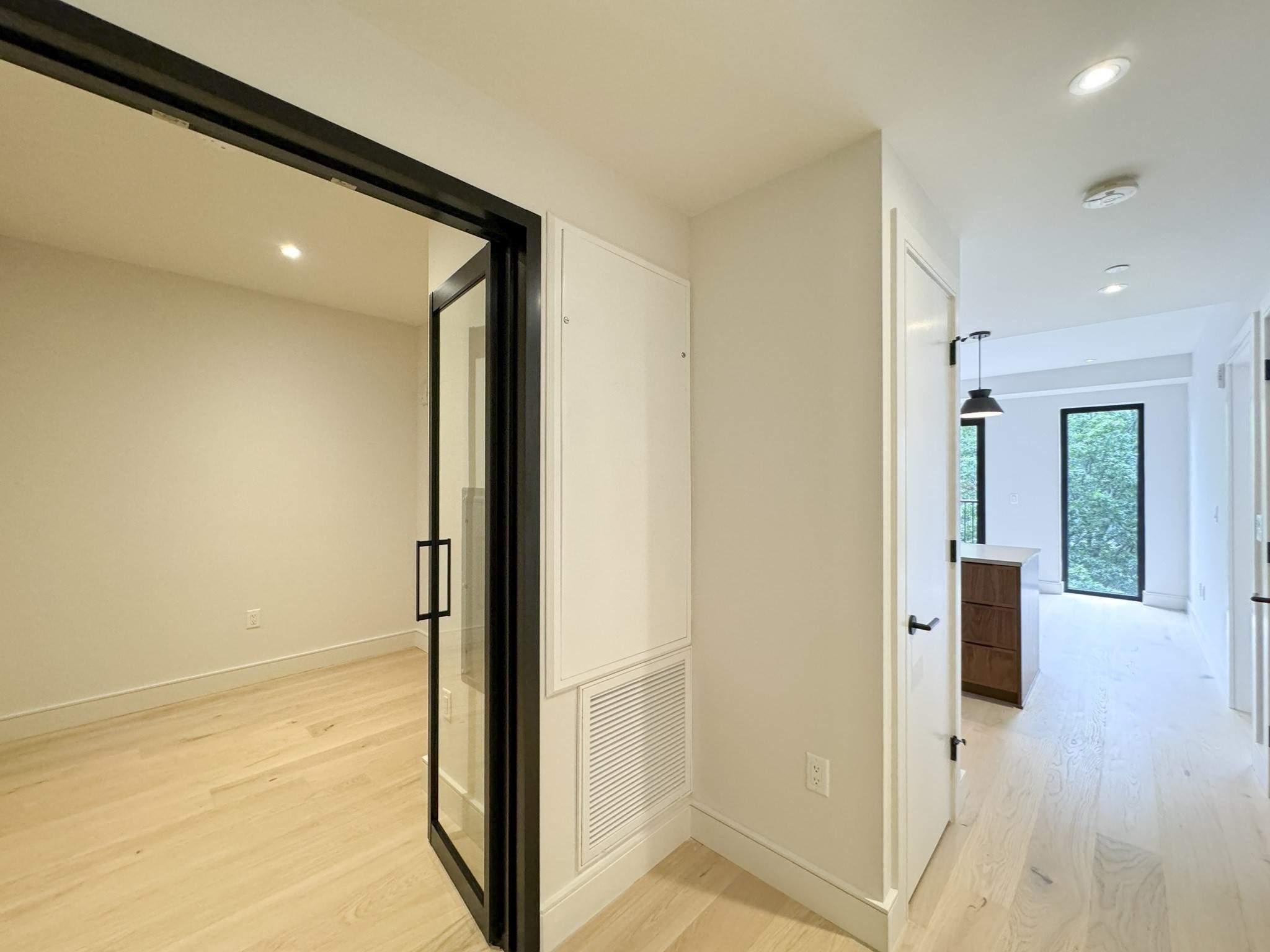 1 Nevins Hill Way # 406 Property Photo 4