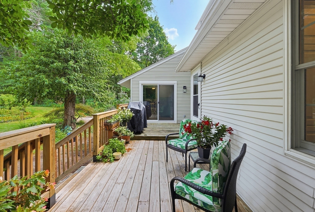 157 Taunton St Property Photo 29