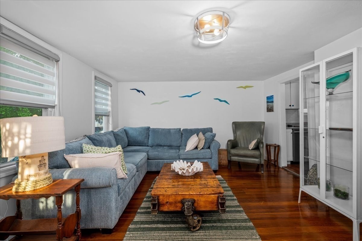 147 Sycamore St Property Photo 3