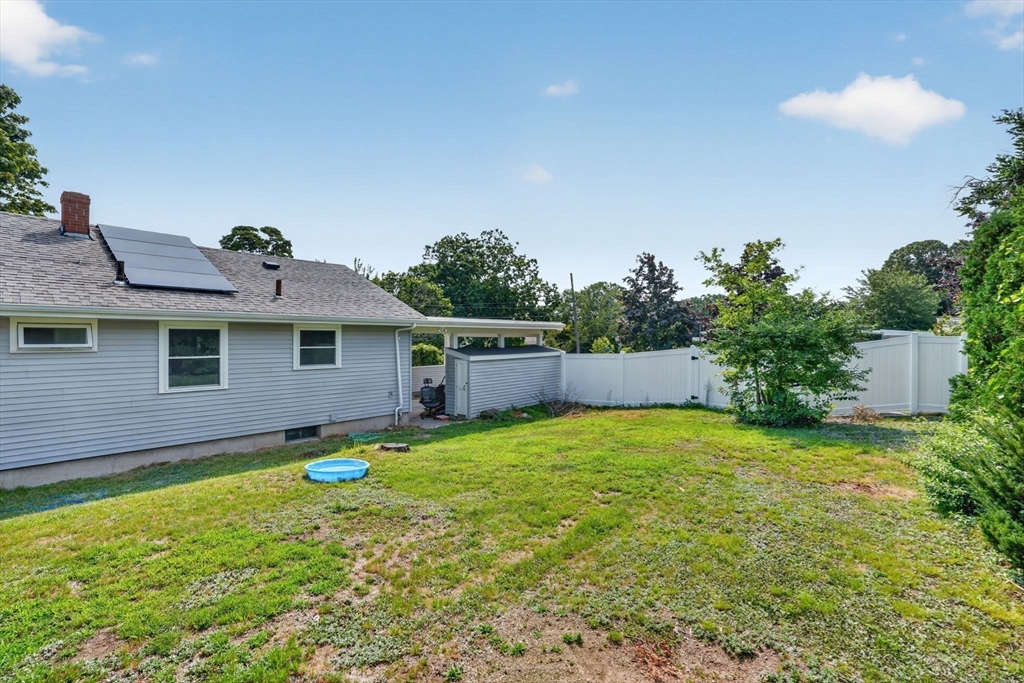 221 Rochambeau St Property Photo 31