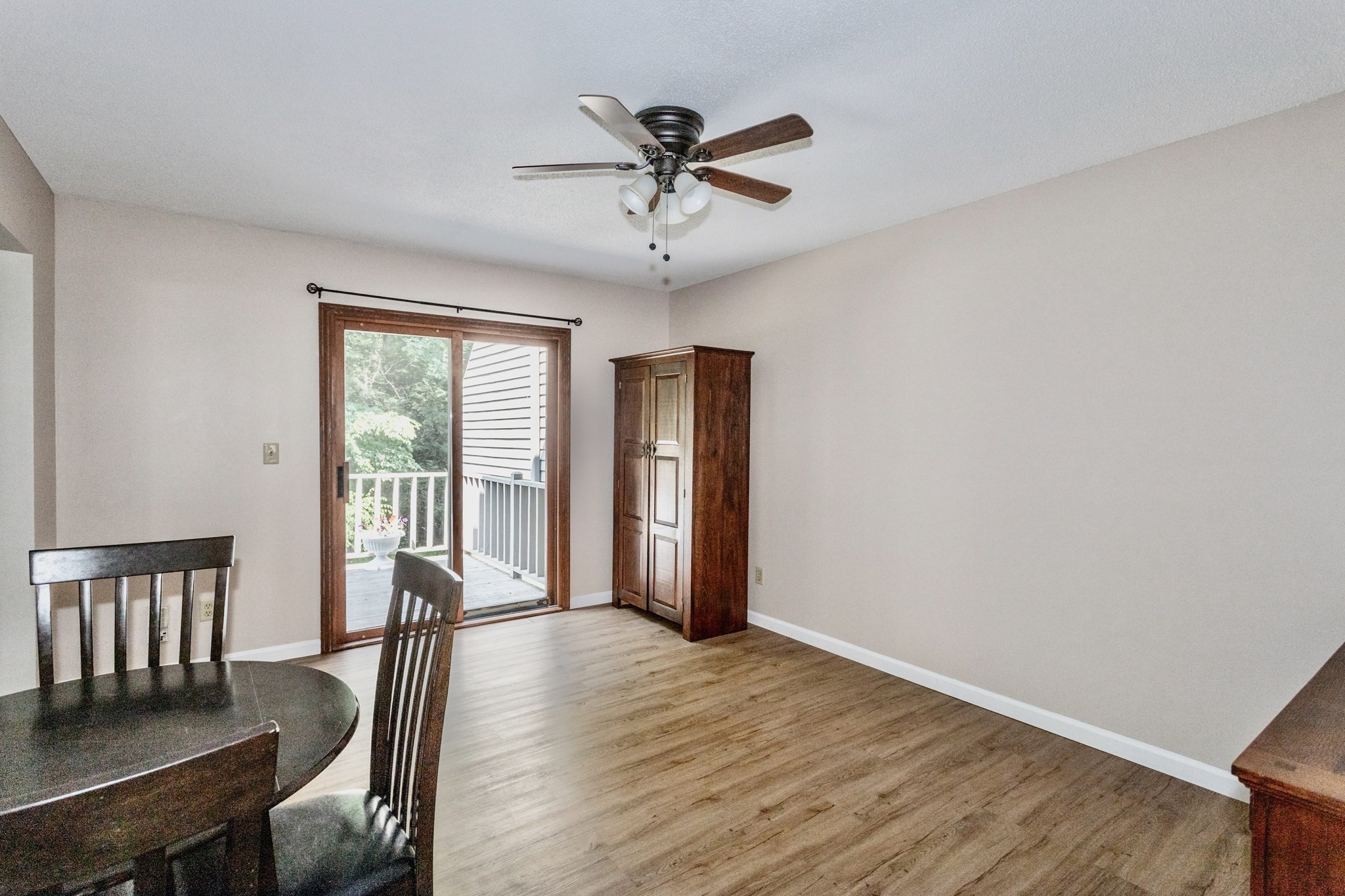 419 Southwick Road # 70 Property Photo 16