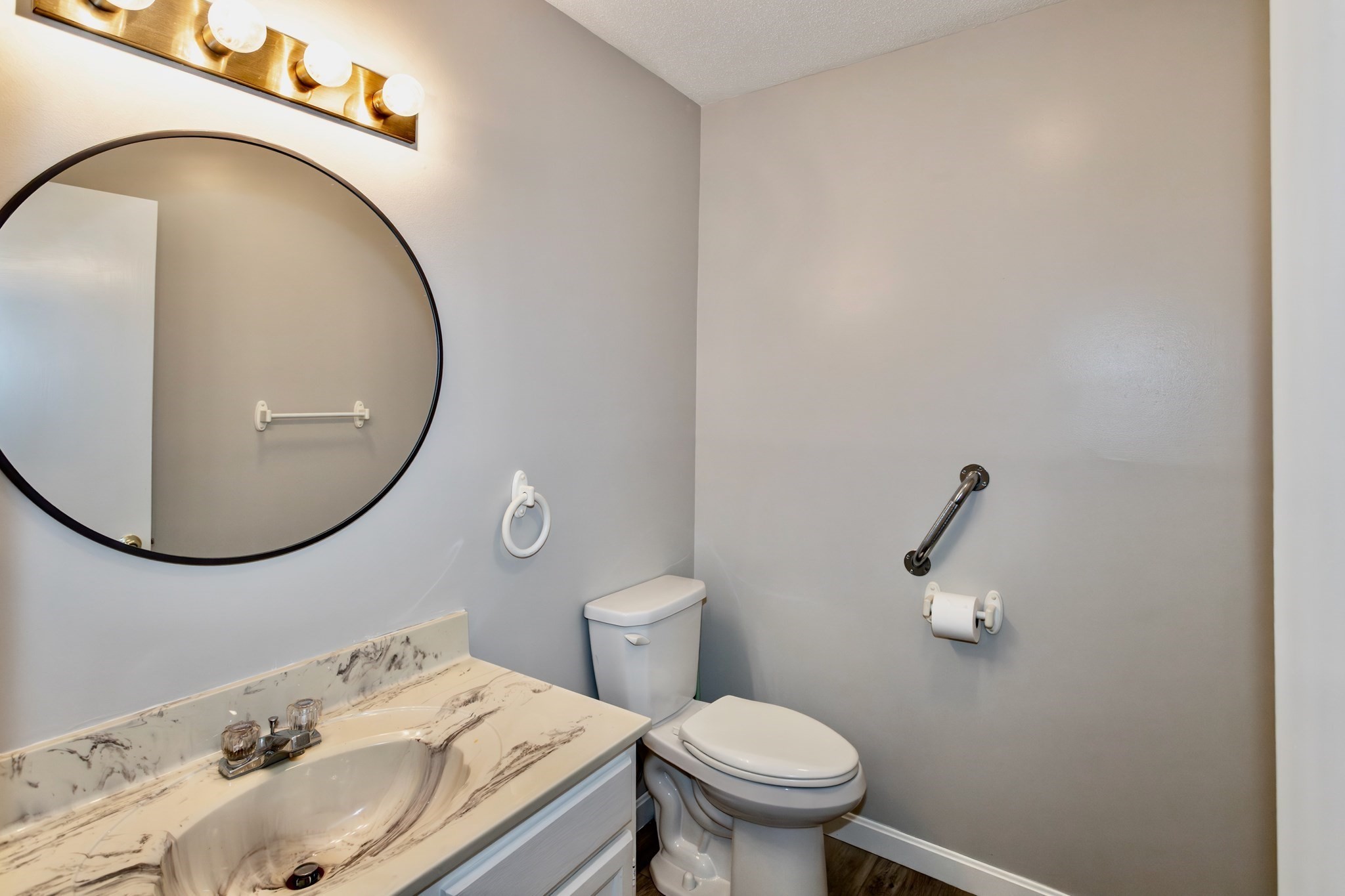 419 Southwick Road # 70 Property Photo 28