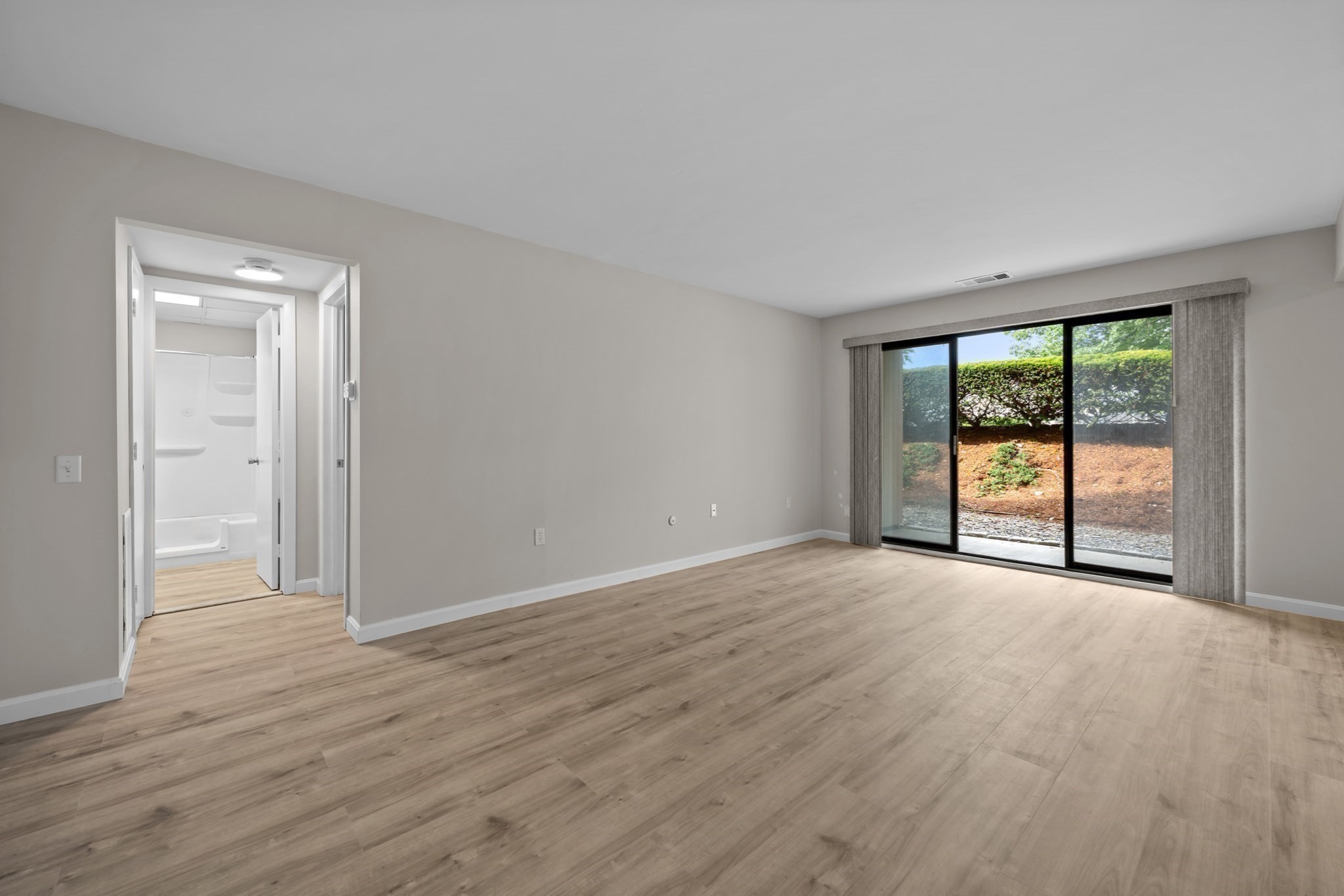 26d Shrewsbury Green # 26d Property Photo 6