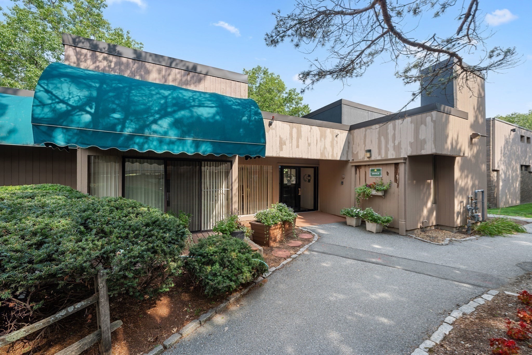 26d Shrewsbury Green # 26d Property Photo 13