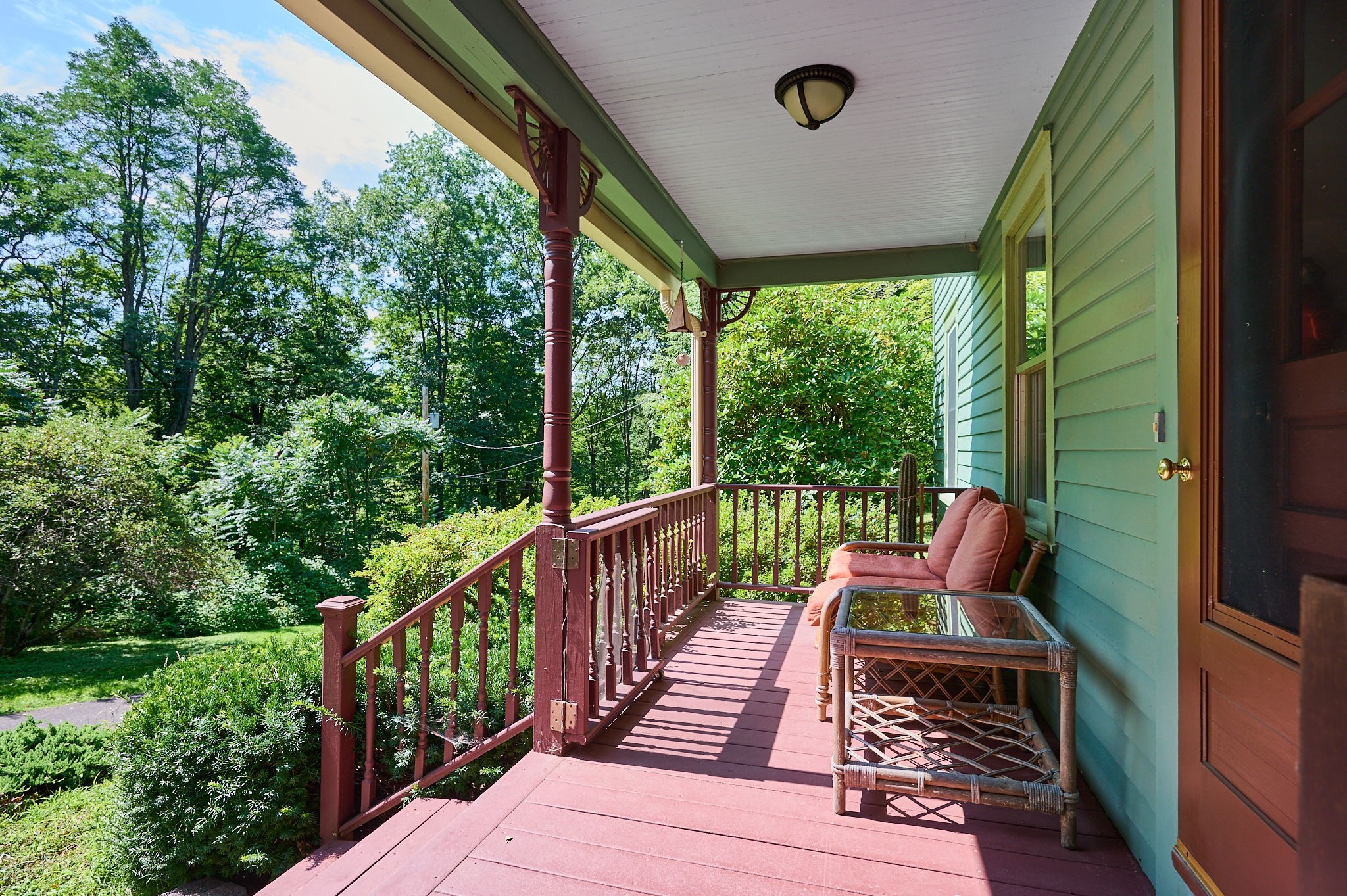 93 Arch St Property Photo 3