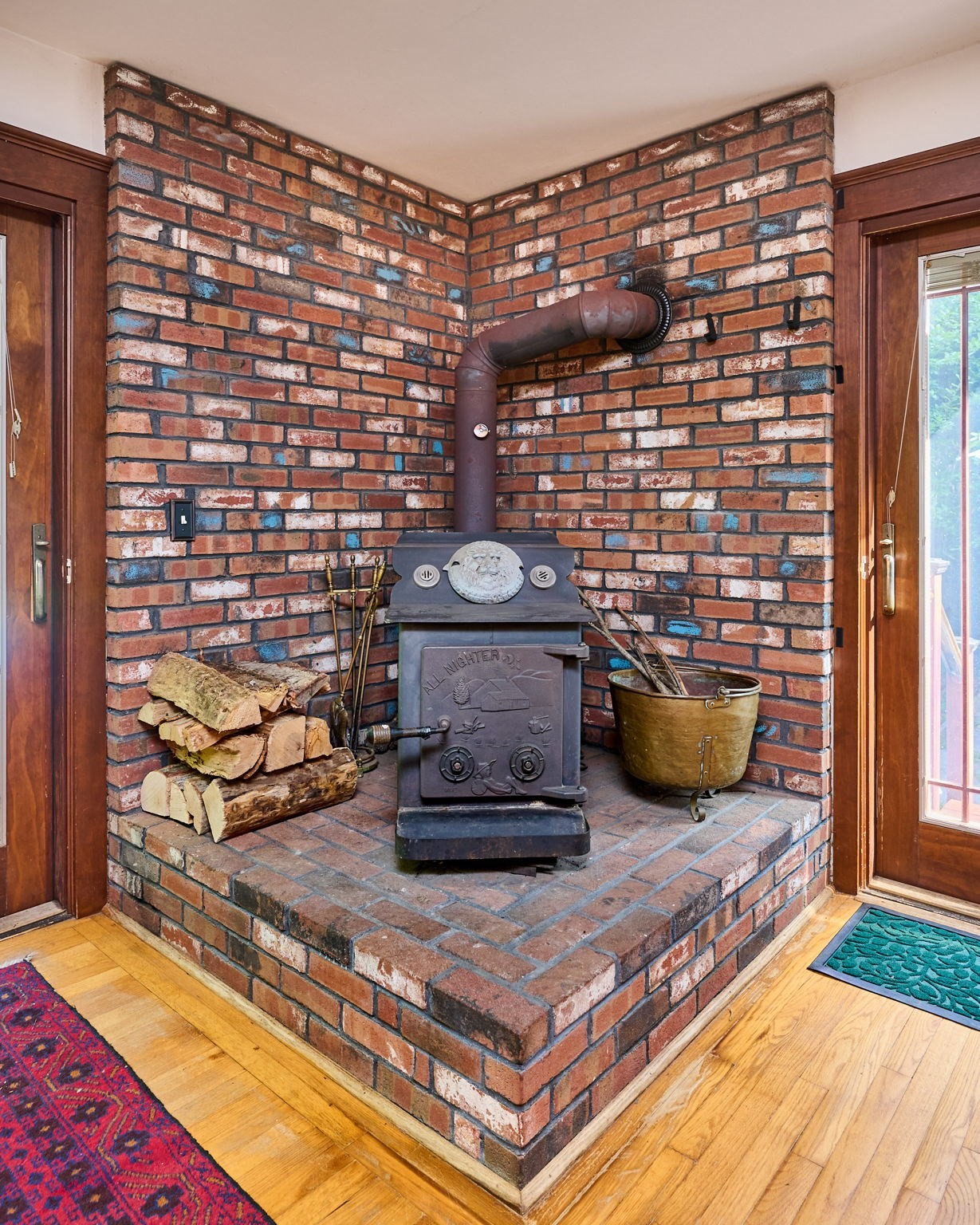 93 Arch St Property Photo 15
