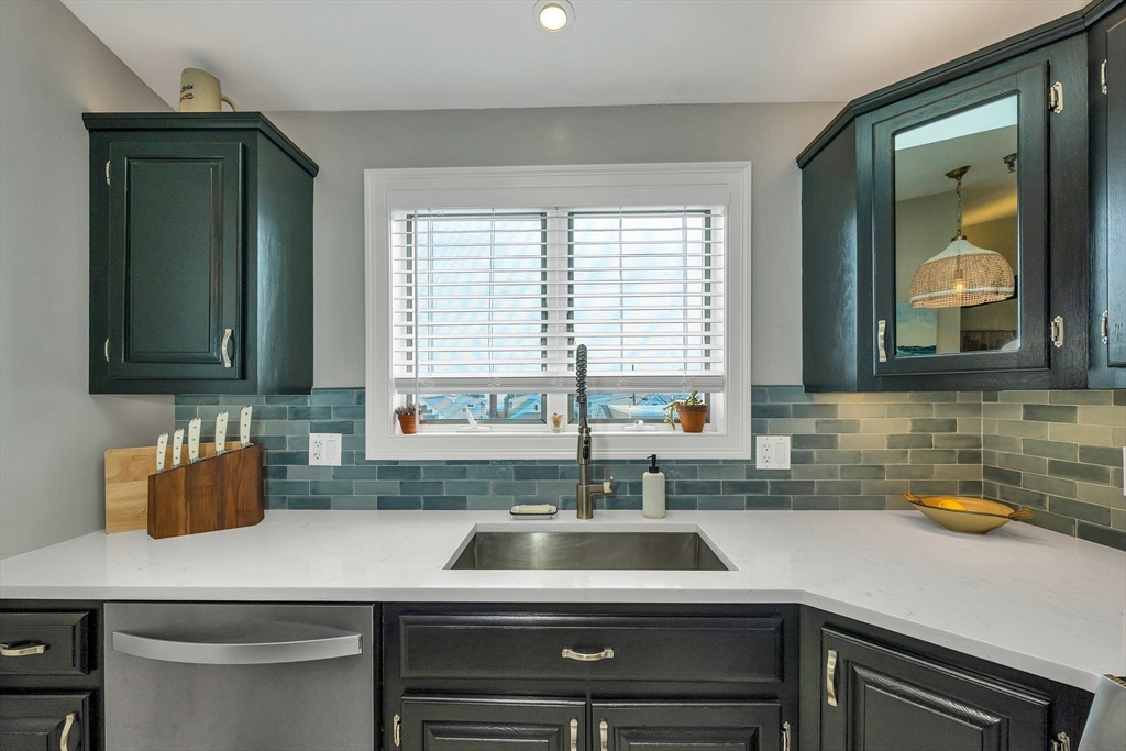 20 Harris Avenue # 10 Property Photo 19