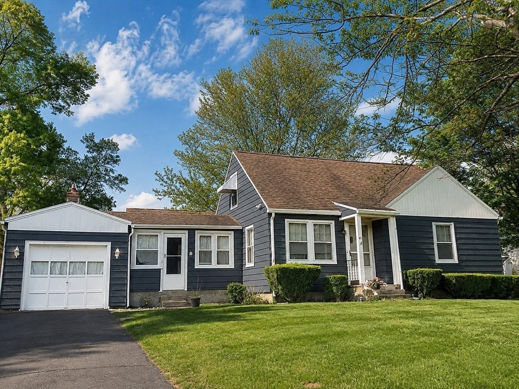 45 Thompkins Avenue Property Photo 1