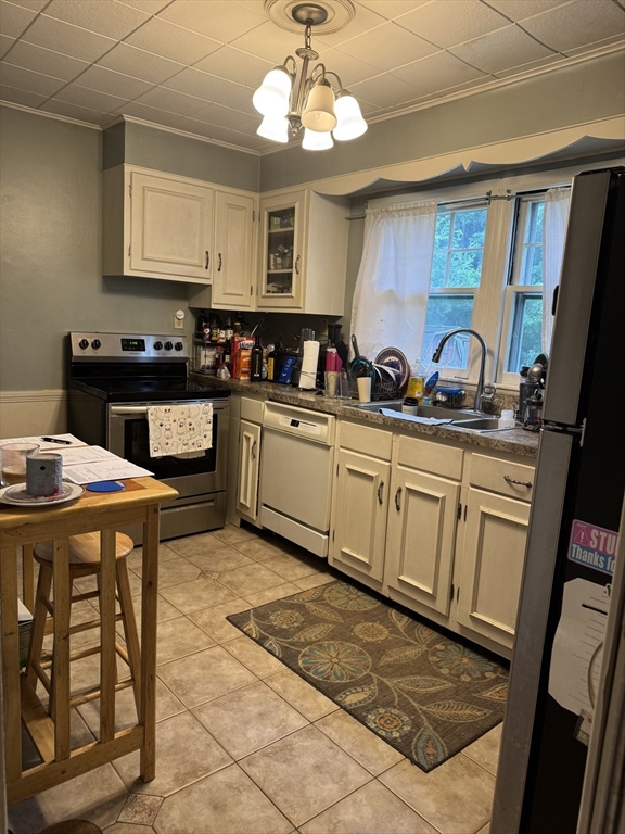 45 Thompkins Avenue Property Photo 2