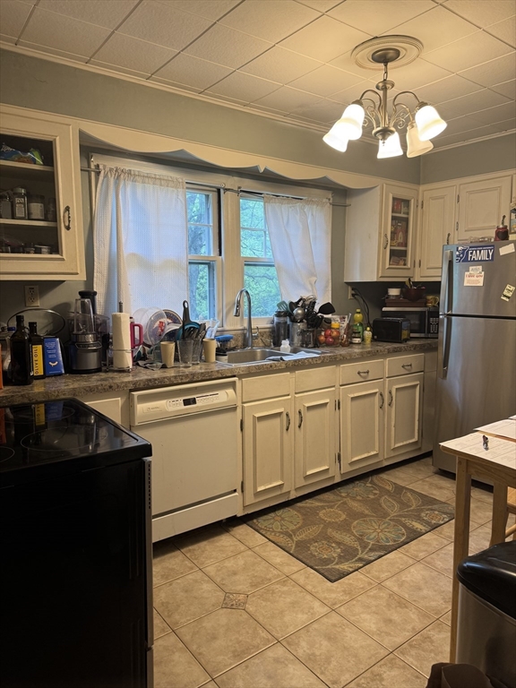 45 Thompkins Avenue Property Photo 3