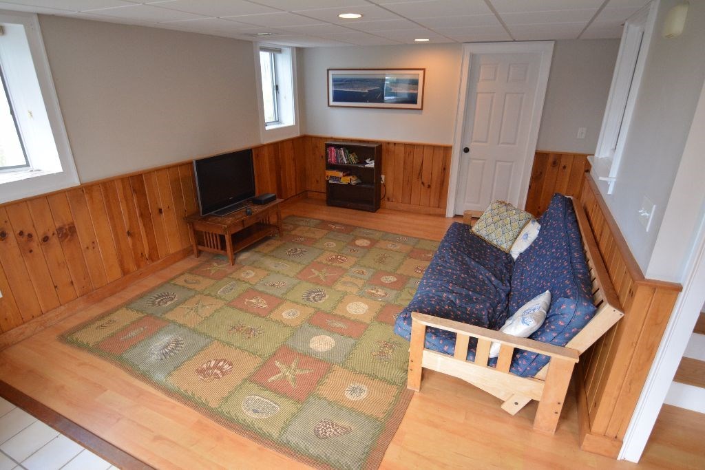 23 53rd Property Photo 14