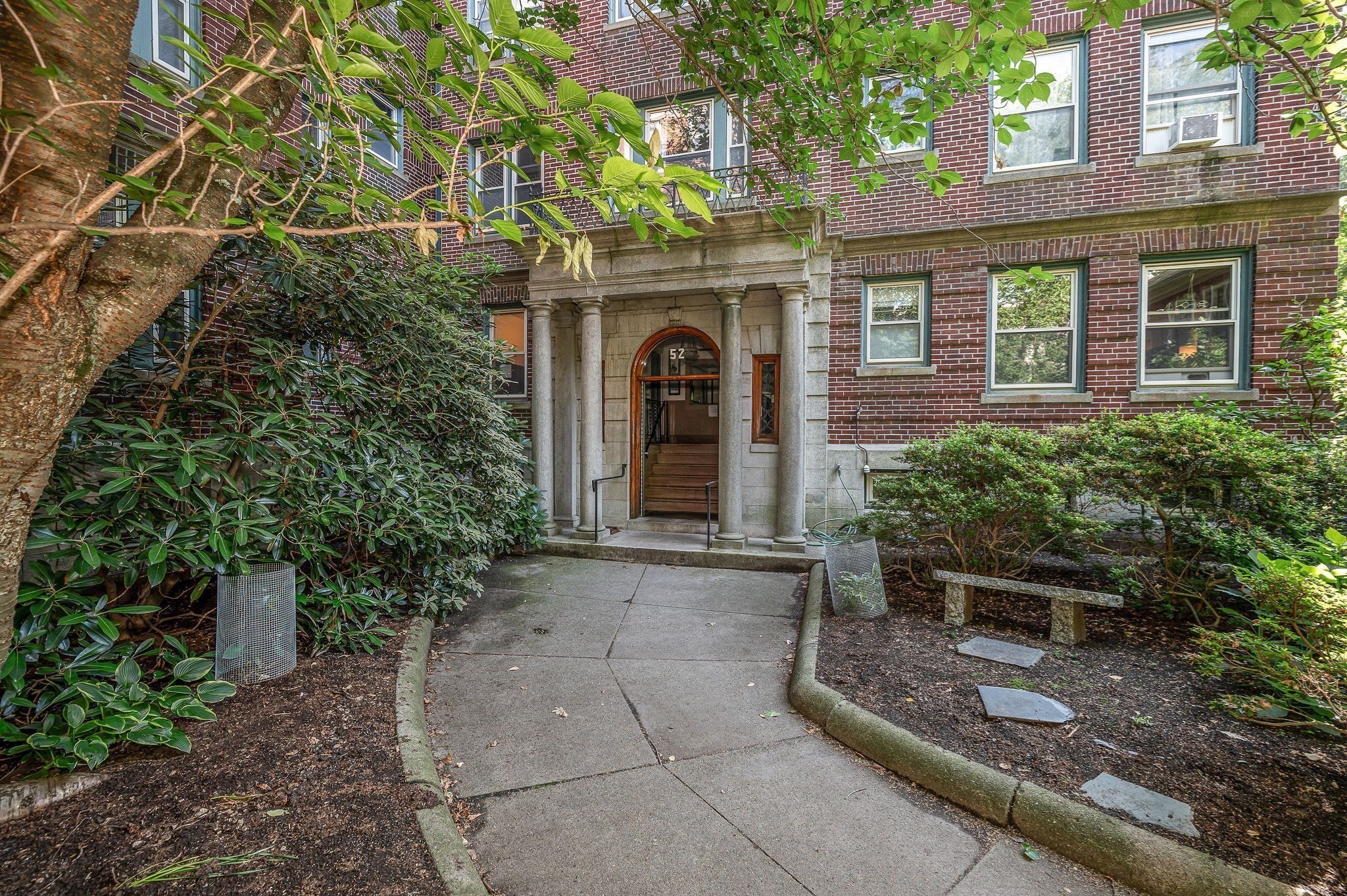 52 Garden St # B2 Property Photo 1