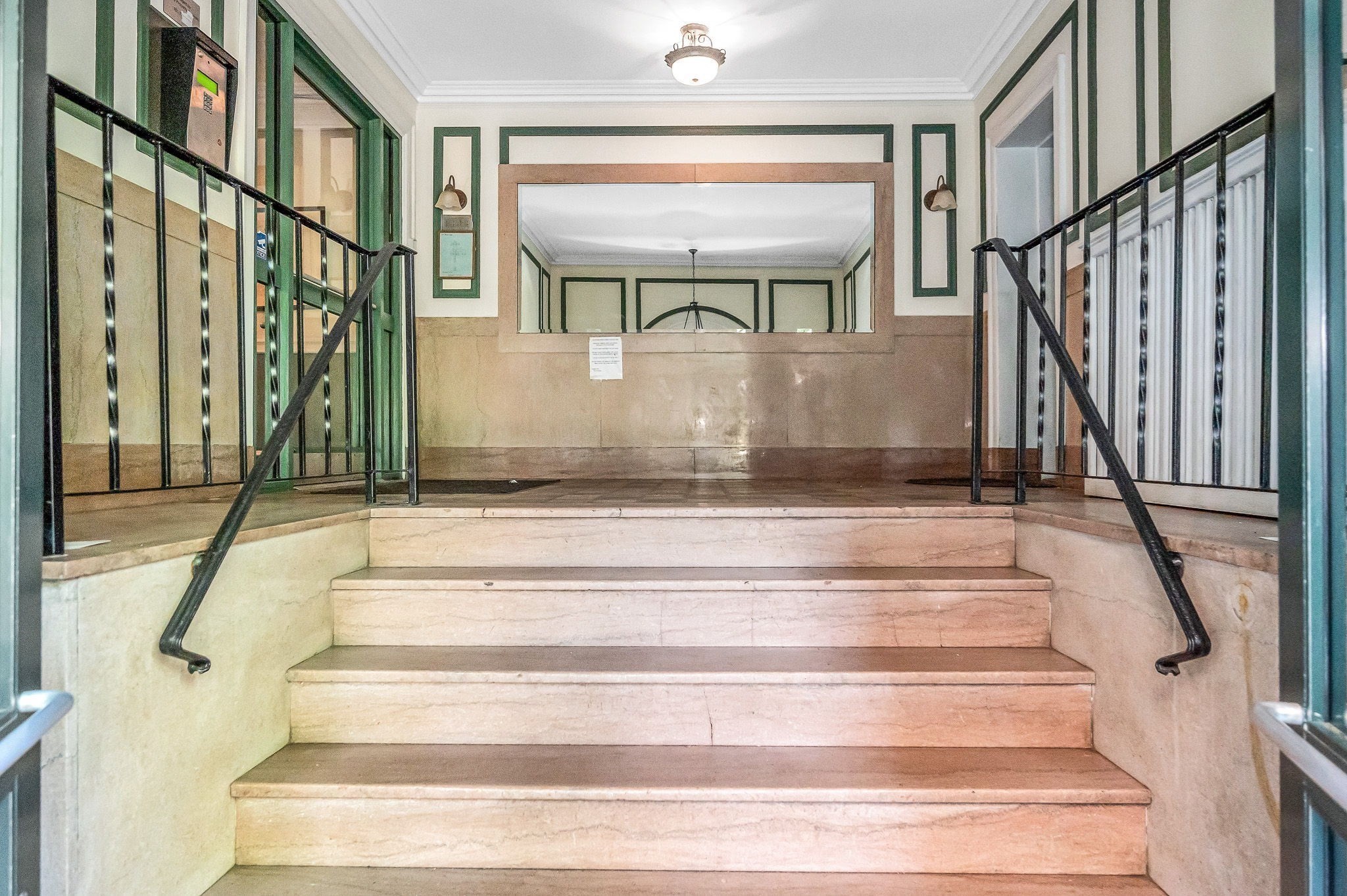 52 Garden St # B2 Property Photo 3