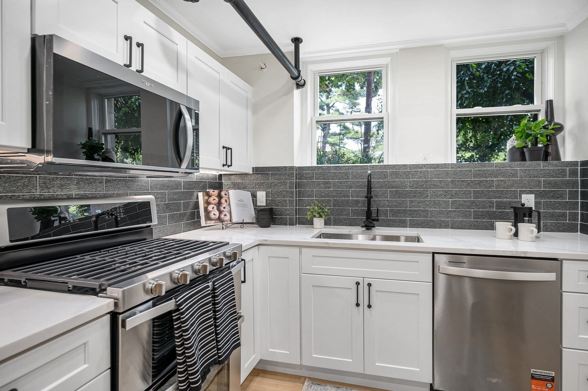 52 Garden St # B2 Property Photo 5
