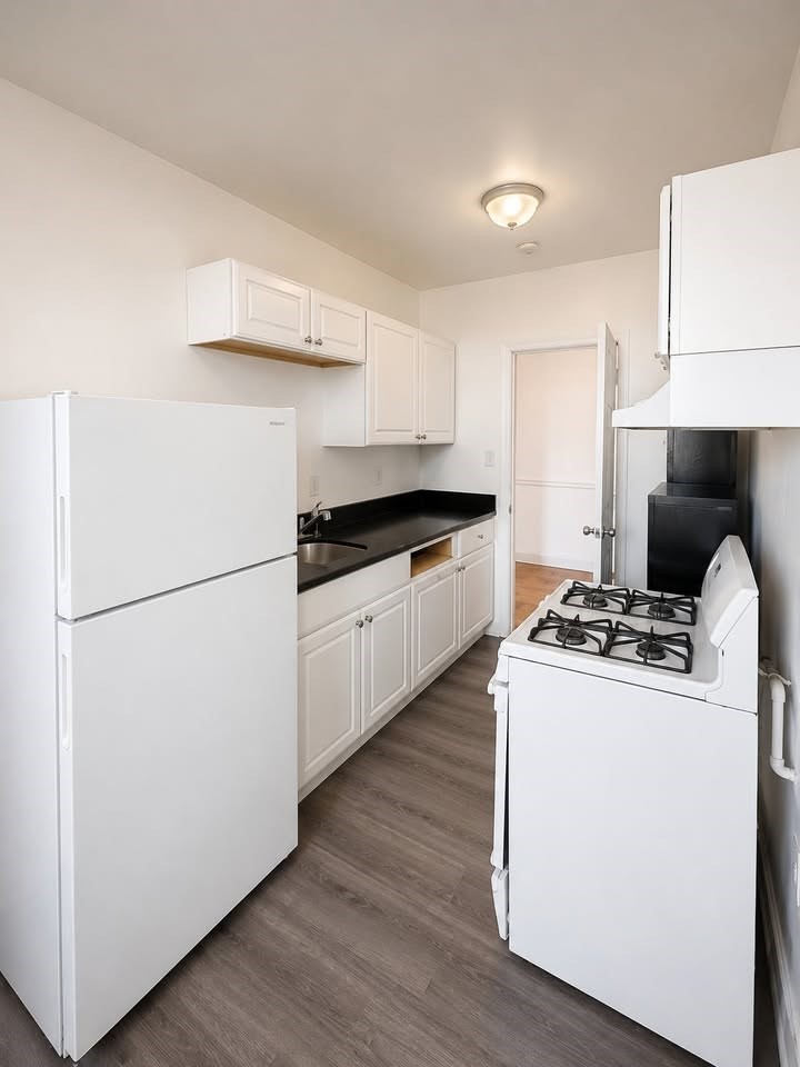 10 Yeamans St # 29 Property Photo 2
