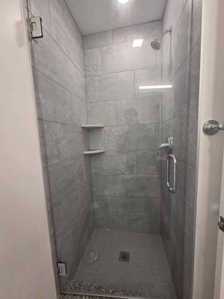 165 Hawthorne St # 204 Property Photo 8