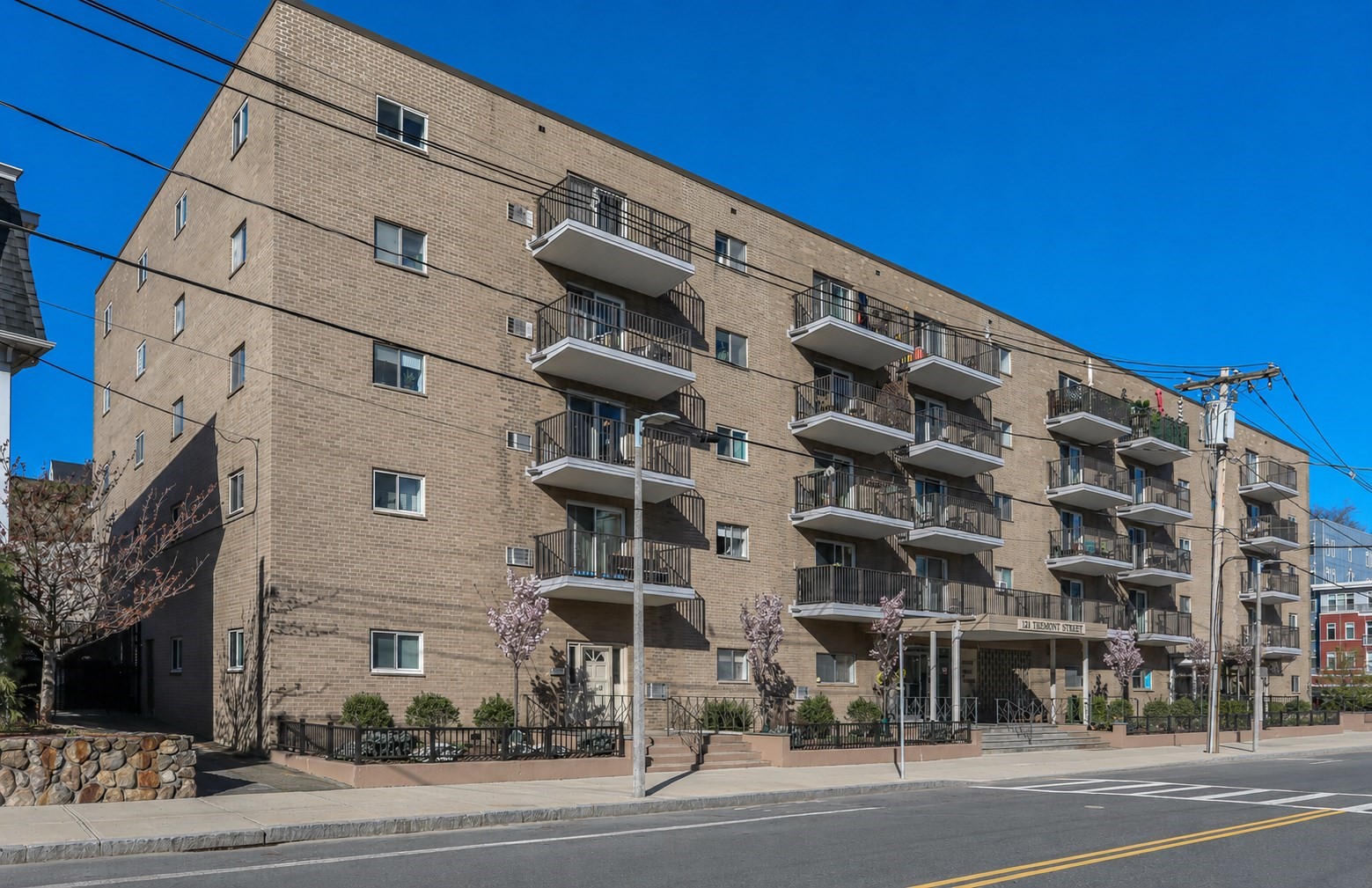 121 Tremont St # A6 Property Photo 9