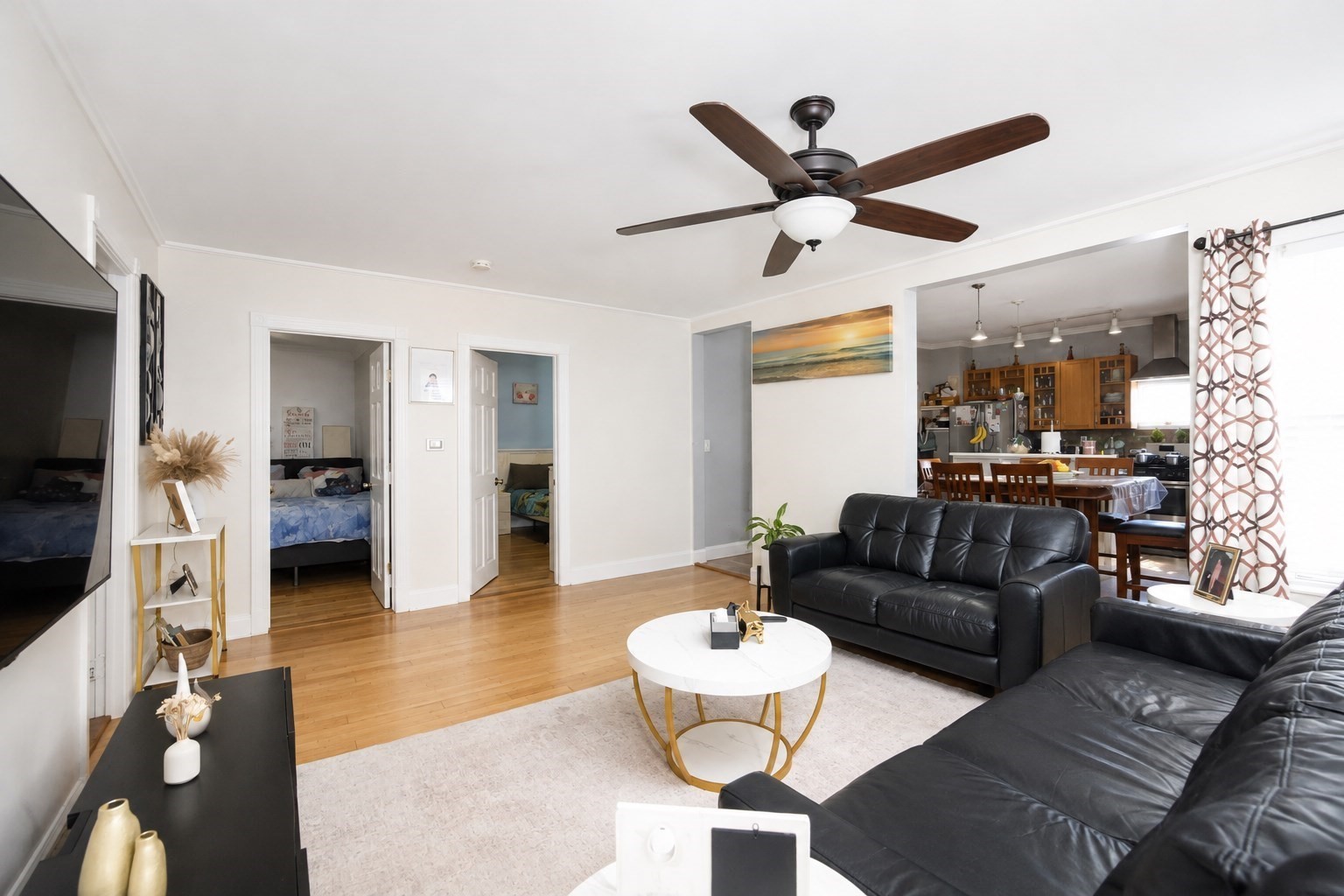 67 W Ashland St Property Photo 3