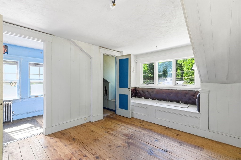 126 Lakehurst Ave Property Photo 20