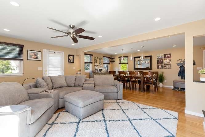40 Hillside Ave Property Photo 10