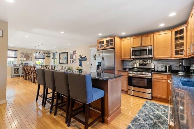 40 Hillside Ave Property Photo 17