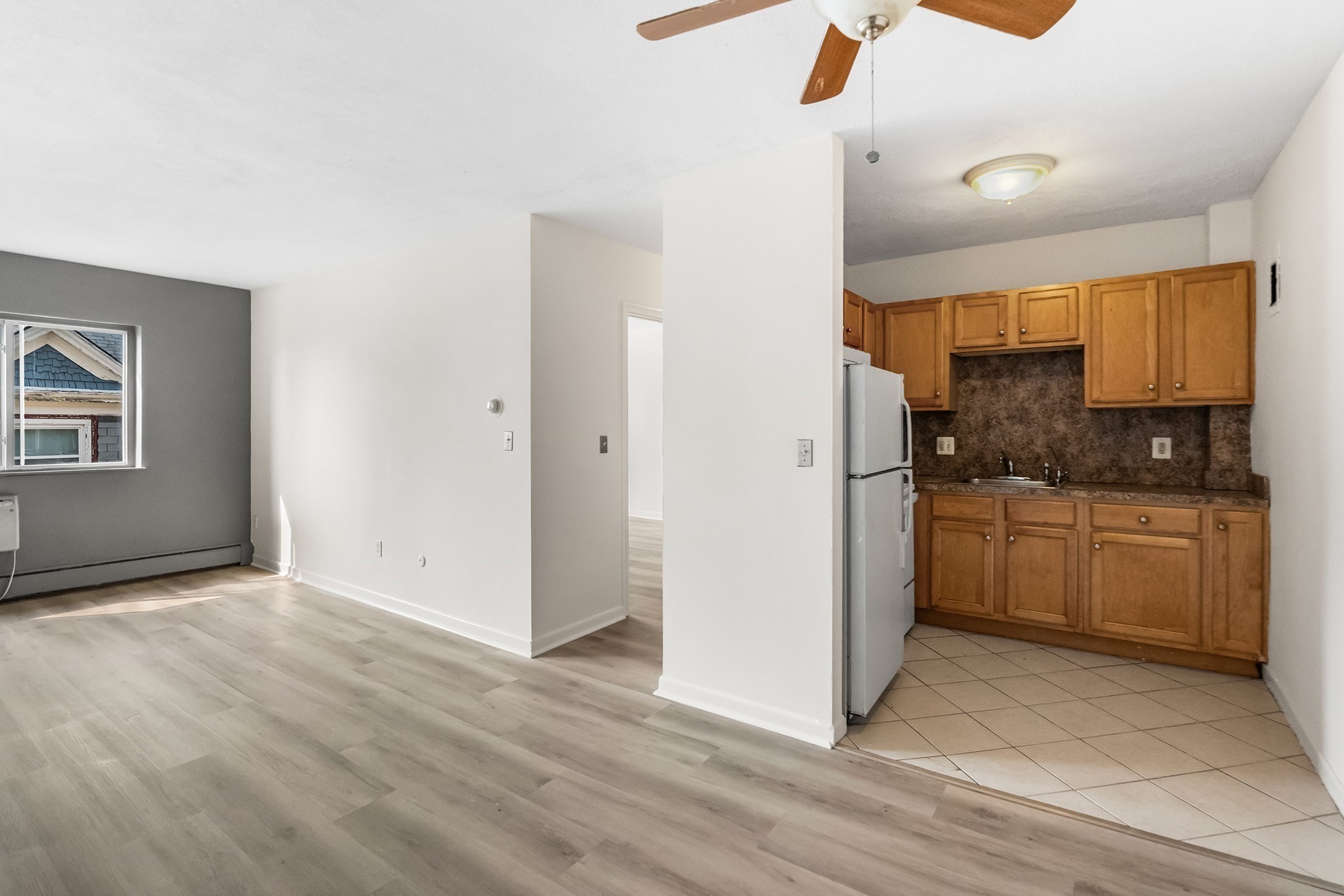 46 Adams St # D6 Property Photo 3