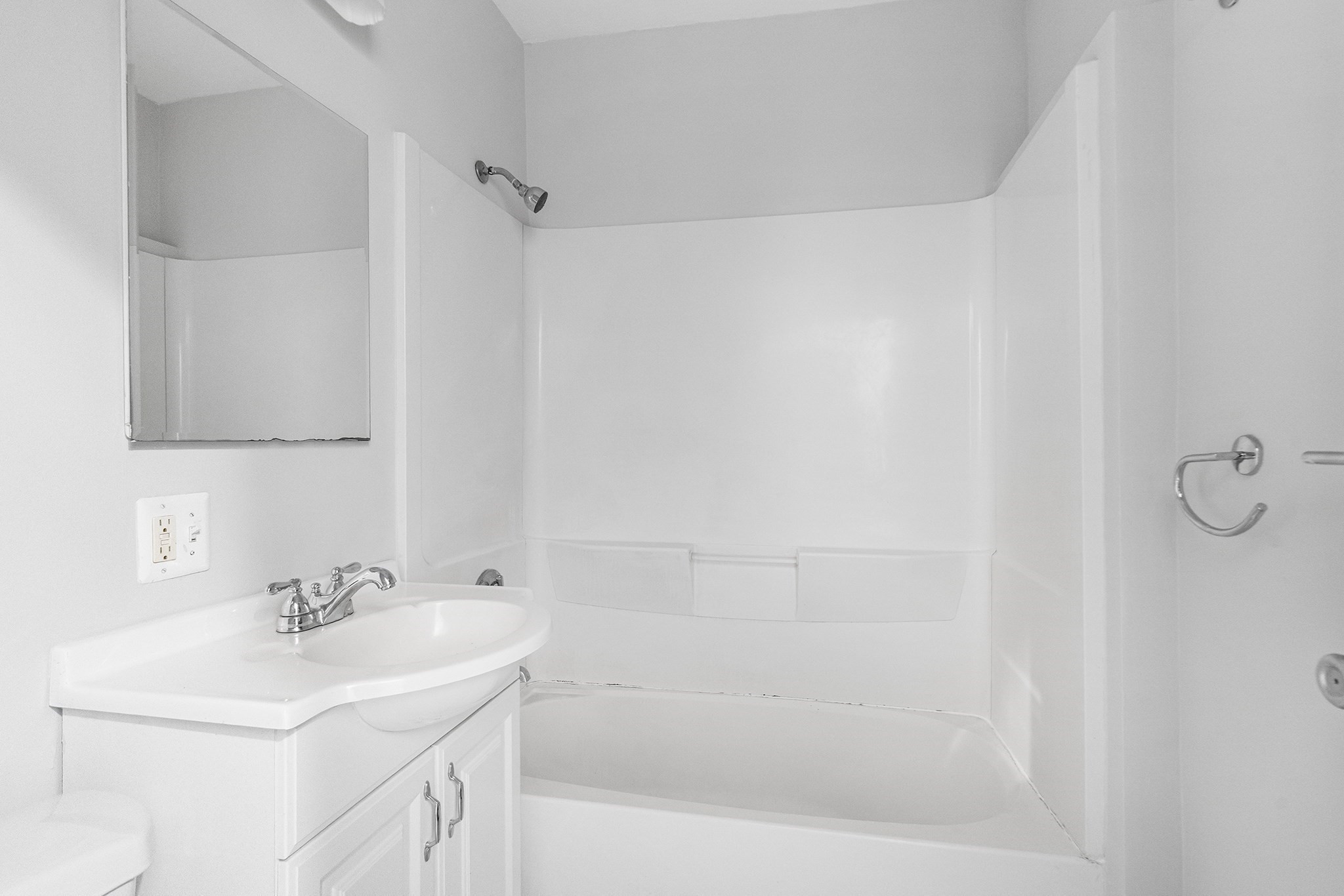 46 Adams St # D6 Property Photo 12