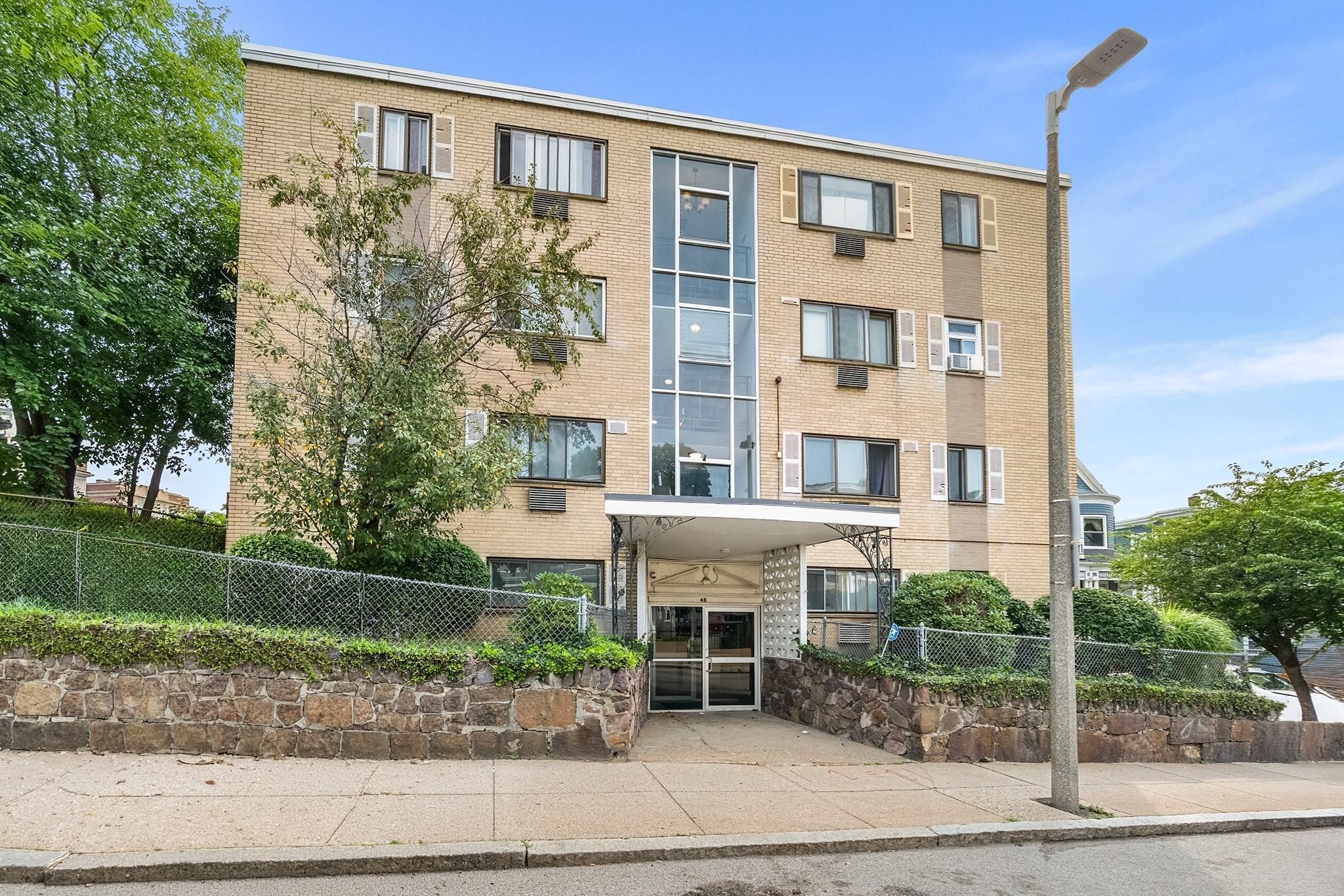 46 Adams St # D6 Property Photo 13