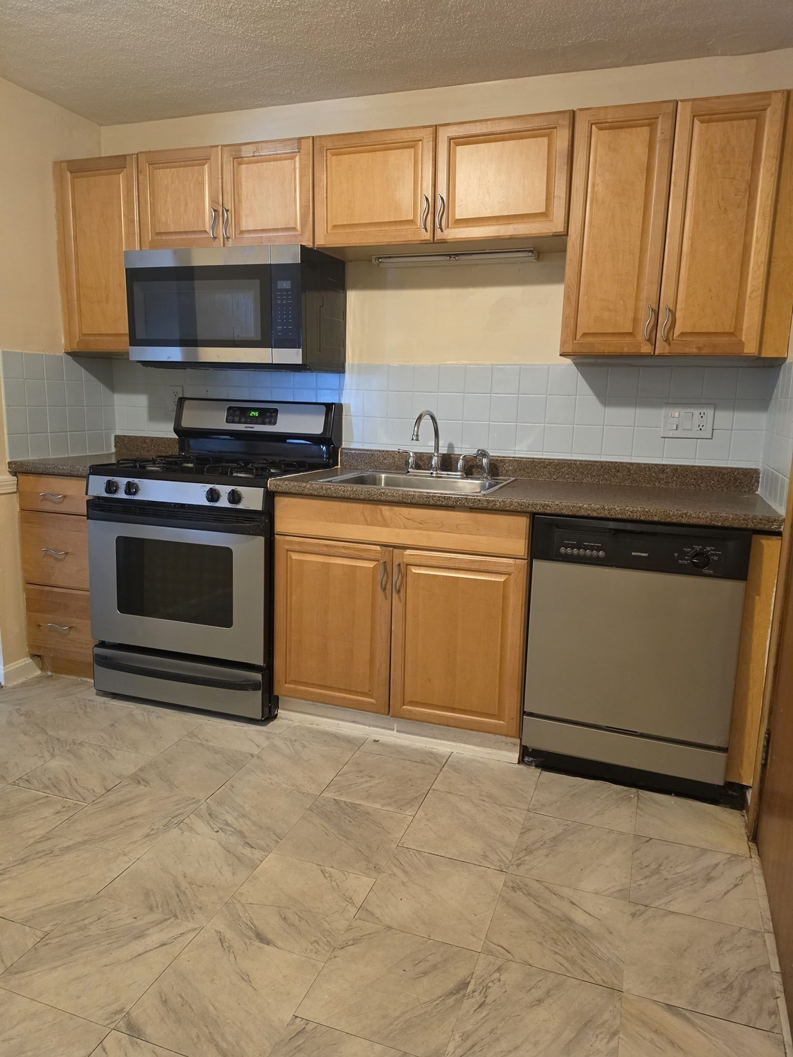70 Mudge # 8 Property Photo 1