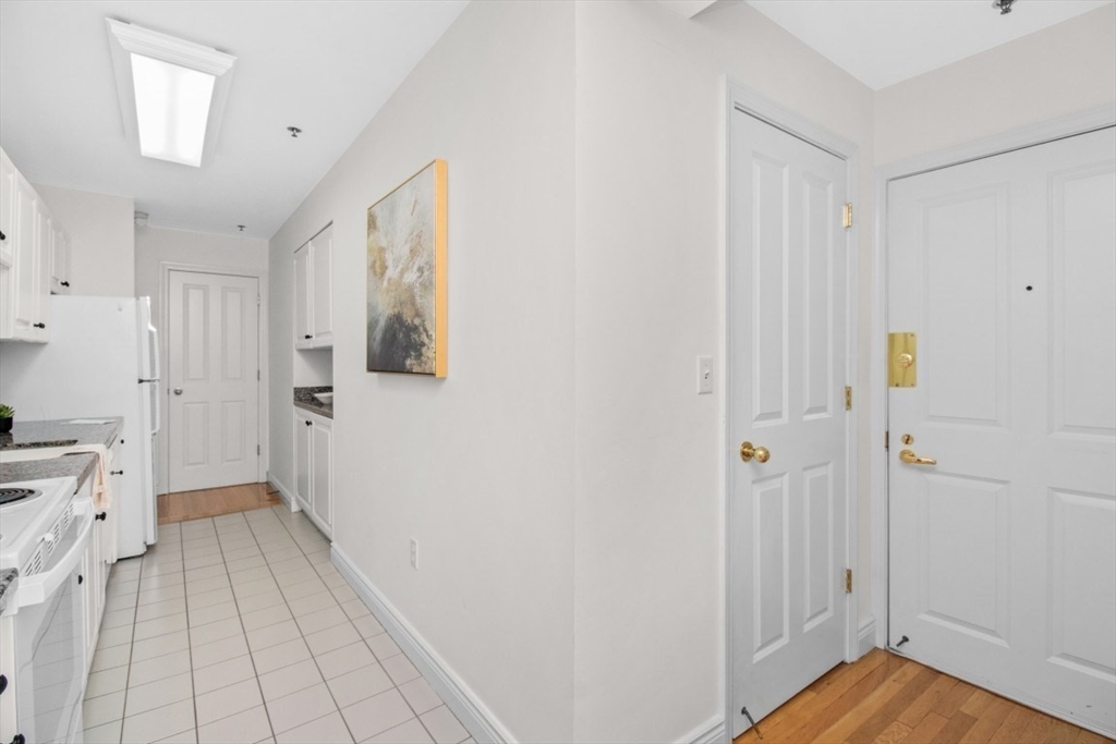10 Charlesgate East # 302 Property Photo 14