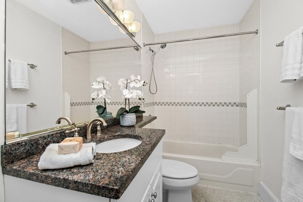 10 Charlesgate East # 302 Property Photo 20
