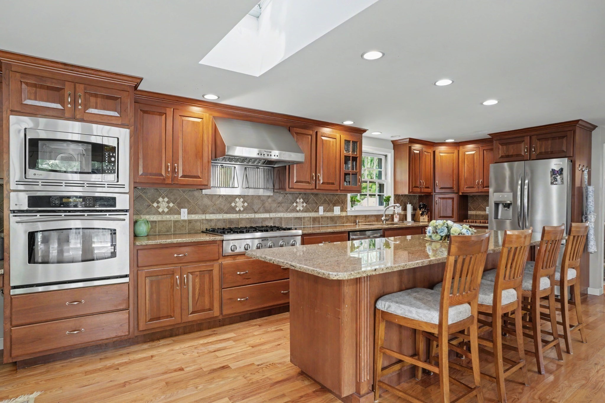130 Edinboro Street Property Photo 4