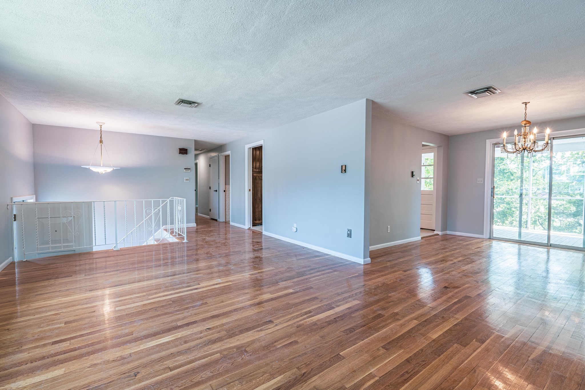 20 Fieldstone Dr Property Photo 2