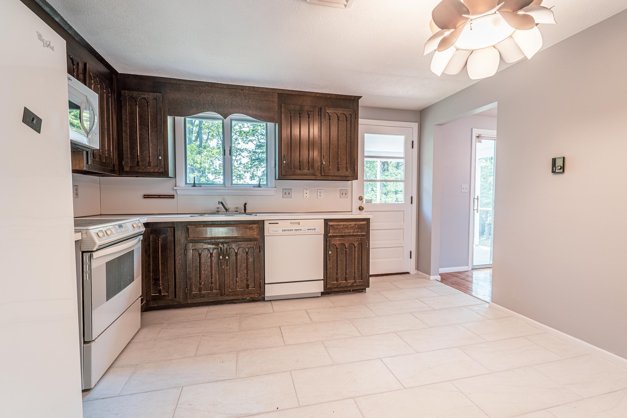 20 Fieldstone Dr Property Photo 8