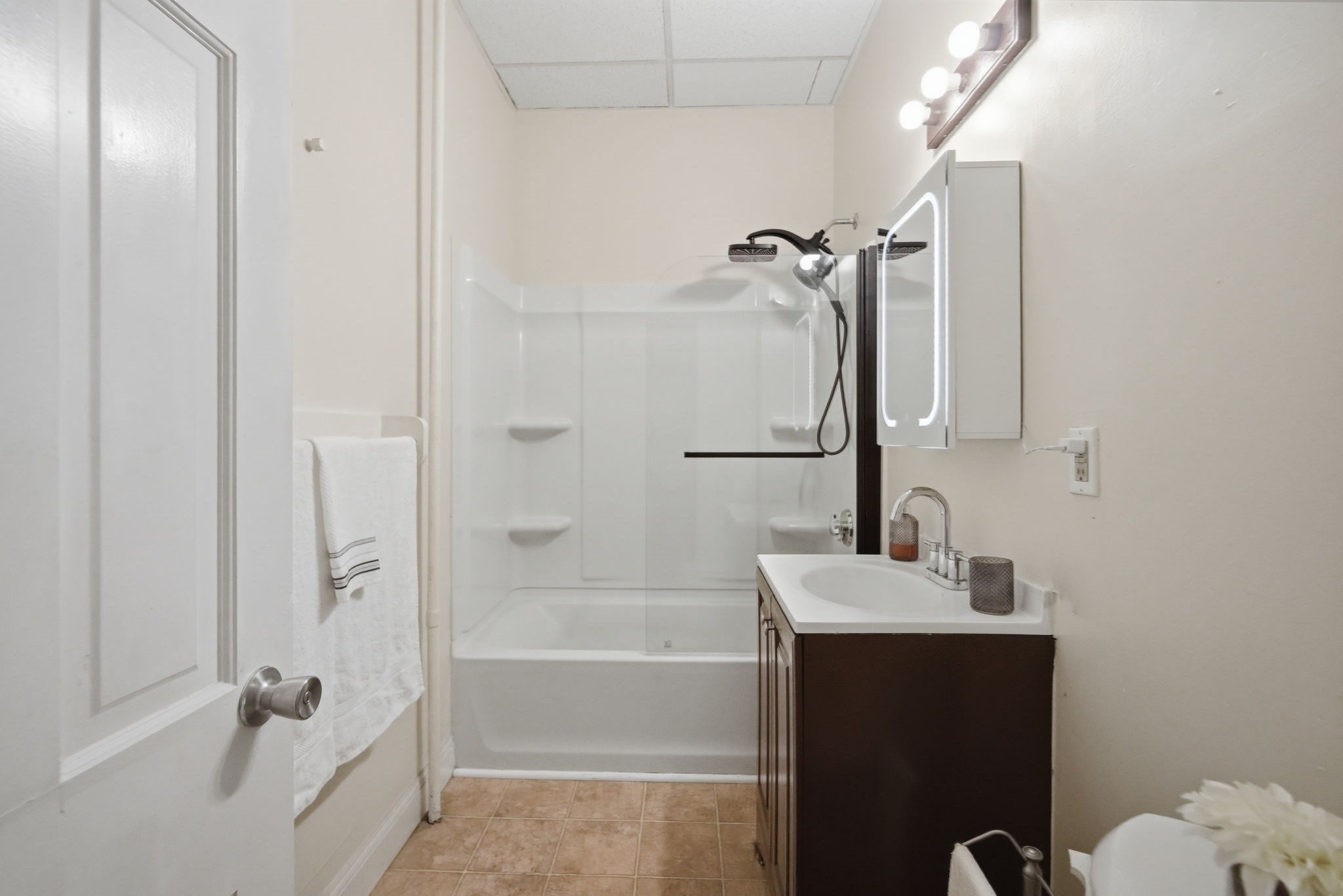 26 Hebron St Property Photo 15