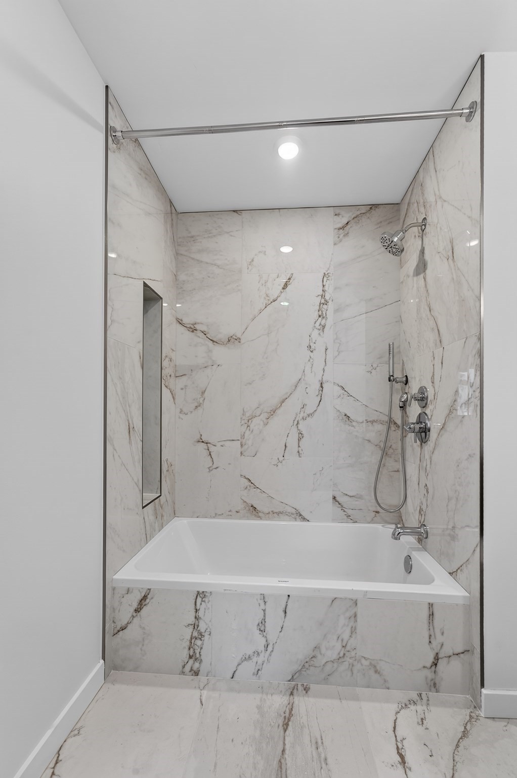 13 Warwick St # 302 Property Photo 28