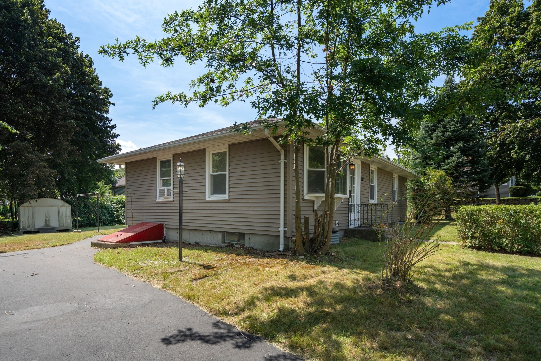 128 Clark St Property Photo 3